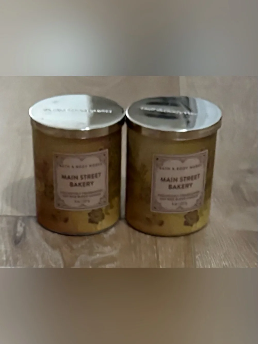 2 - BATH & BODY WORKS - MAIN STREET BAKERY - 8 OZ. Single Wick CANDLE NEW